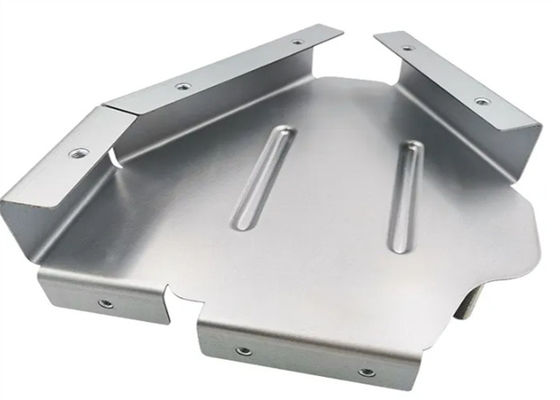 Services de fabrication de tôles d'aluminium à pliage flexible