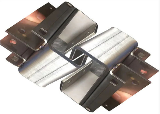 Services de courbure de tôles de tôle CNC en acier inoxydable