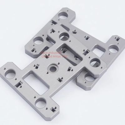 Parties d'usinage CNC en titane de haute précision Exigences de fabrication industrielle Composants