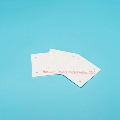 Optimiser la dissipation de chaleur des dissipateurs de chaleur en céramique pour les appareils électroniques dans des conditions extrêmes
