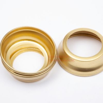 Couche en poudre de tôle d'estampage métallique Aluminium acier inoxydable Composants de matériau en laiton