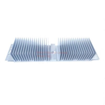 Couche en poudre de qualité industrielle Profils d'extrusion en aluminium Tailles personnalisées Applications structurelles Composants